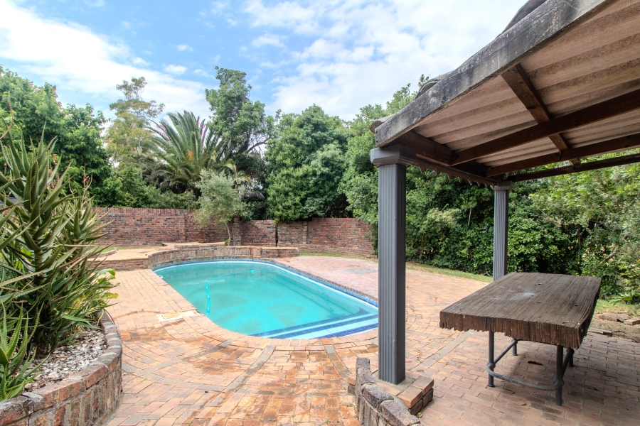 5 Bedroom Property for Sale in Proteaville Western Cape